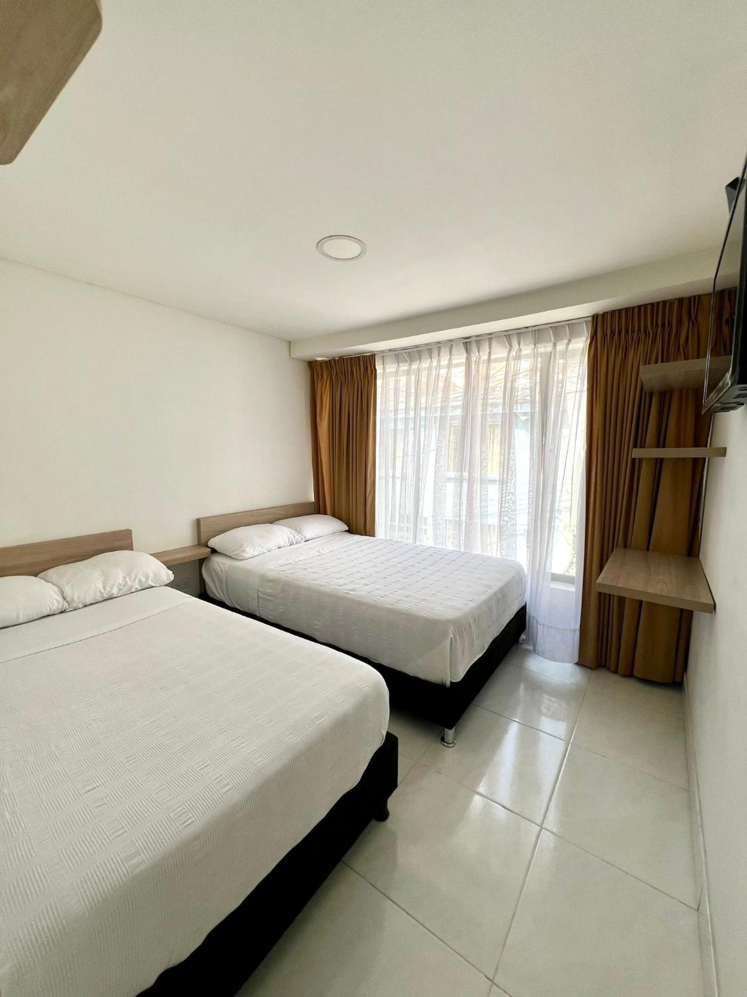 Hotel Adel Manizales Bagian luar foto