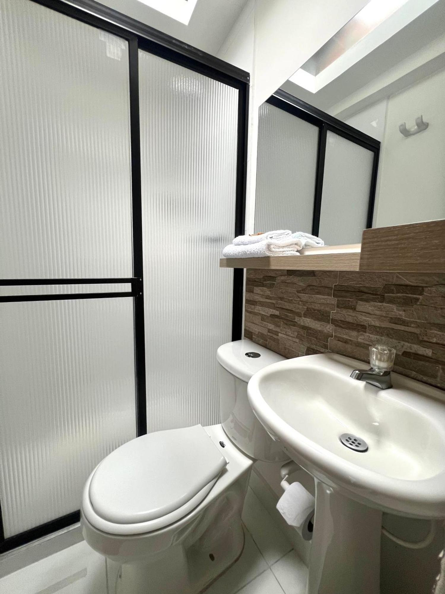 Hotel Adel Manizales Bagian luar foto